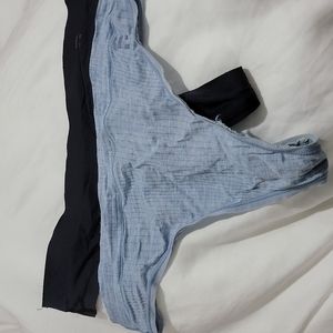 2 Tommy john thong xs